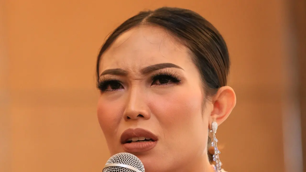 [Bintang] Ayu Dewi