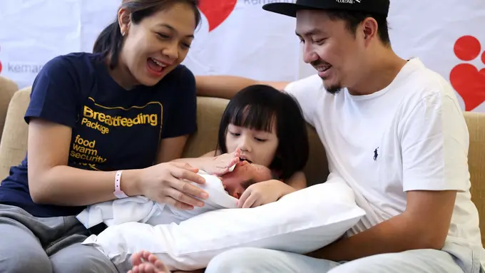 [Bintang] Dian Ayu dan Ananda Omesh