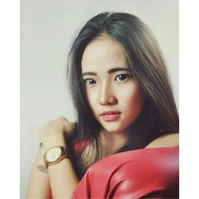 6 Potret DJ Indah Cleo Sahabat Dinar Candy yang Jadi Korban Bentrokan di Sorong