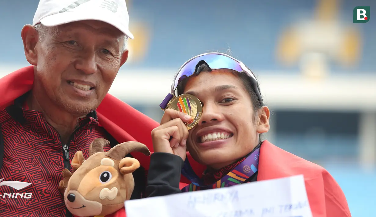 Di level Asia Tenggara, Odekta Naibaho adalah peraih medali emas pada nomor marathon putri SEA Games 2021 Vietnam dengan catatan waktu 2 jam 55 menit 27 detik. (Bola.com/Ikhwan Yanuar)
