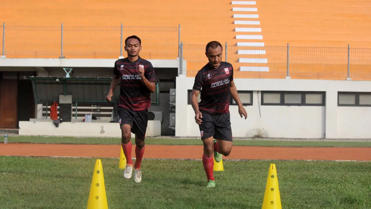 Persis Solo