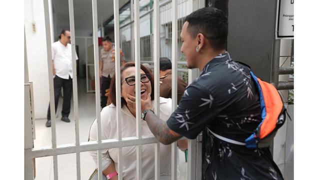 7 Potret Terbaru Nunung, Akui Sempat Idap Depresi Sejak 3 Tahun Lalu