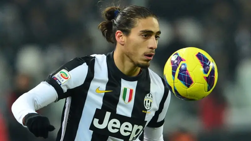 martin-caceres-130910b.jpg