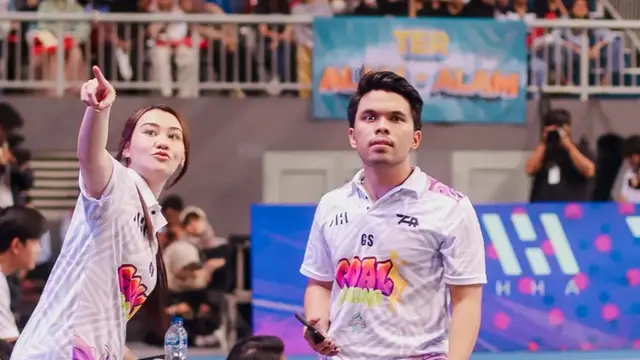 Aaliyah Massaid dan Thariq Futsal