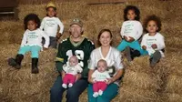 Craig Kosinski, Carrie dan tiga pasang anak kembarnya/dok:buzznigeria.com