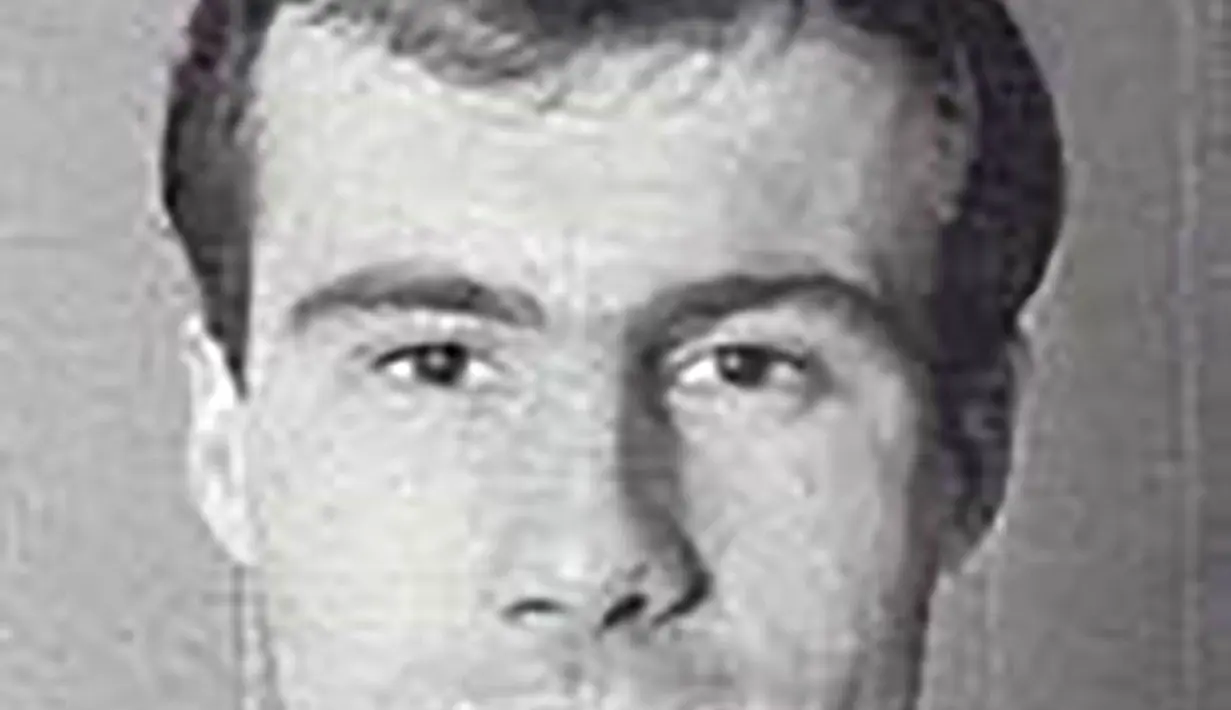 3. Phil Chisnall, gelandang serang ini didatangkan Liverpool dari Manchester United. Bersama The Reds dirinya menjadi anak asuh dari Bill Shankley. (www.lfchistory.net)