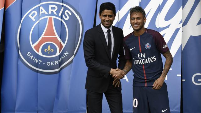 FOTO: Tiba di Markas PSG, Neymar Tampak Gembira