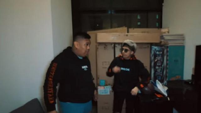 Ruang santai di apartemen Ajudan Pribadi (YouTube Atta Halilintar)