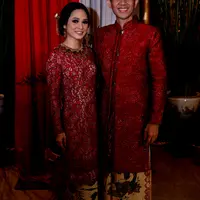 Setelah menikah, kebahagiaan terlihat jelas di mata Andien dan Irfan Wahyudi (Wimbarsana/Bintang.com)