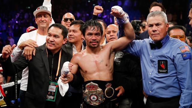 Manny Pacquiao Berhasil Taklukkan Adrien Broner