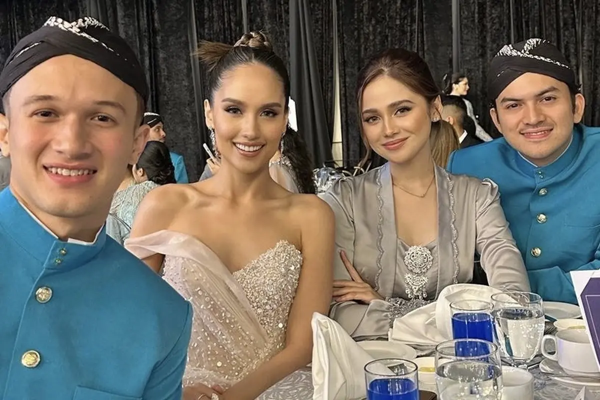 Adu Gaya Syifa Hadju dan Cinta Laura Menghadiri Kondangan