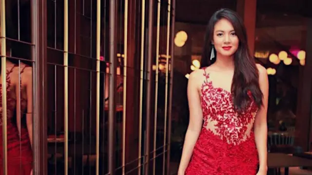 [Bintang] Aurelie Moeremans