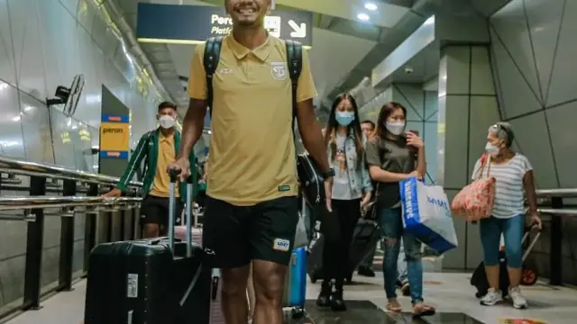 6 Potret Tim Persebaya Tiba di Bandung, Siap Jalani Piala Presiden 2022
