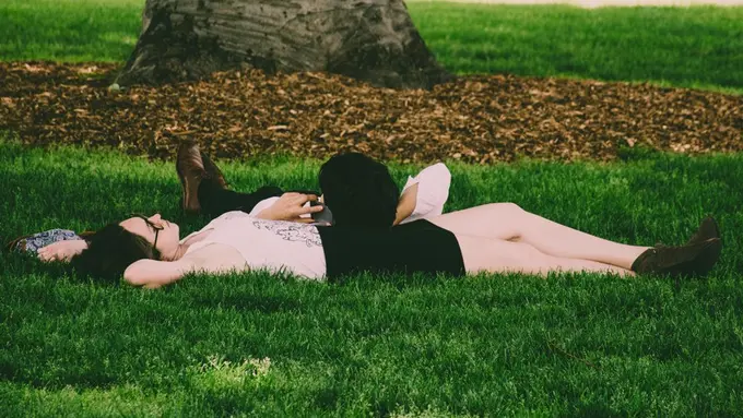 Ilustrasi Relationship Couple