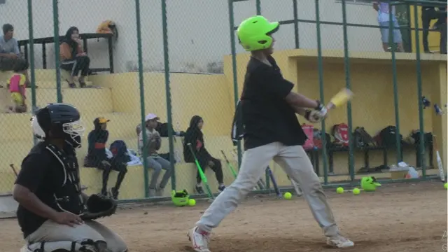 Tim softball Sulawesi Tenggara berhasil merebut gelar juara Pra-PON 2022 di Banten.(Liputan6.com/Ahmad Akbar Fua)