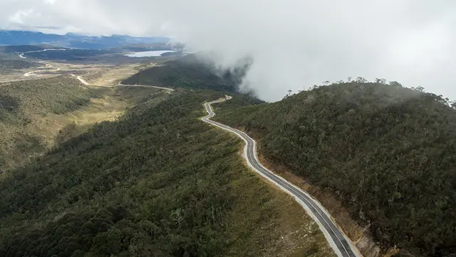 Jalan Trans Papua (Foto: Dok Ditjen Bina Marga Kementerian PUPR)