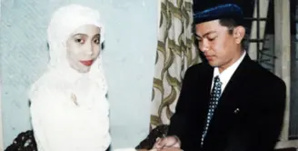 Kisah cinta ustaz Wijayanto dengan Ulaya Ahdiani berawal dari ayahnya Ulaya. Saat itu, ustaz menjadi dosen tidak tetap di Universitas Islam Indonesia (UII) Yogyakarta. Sedangkan ayahnya, bekerja di tempat yang sama. (dok. Pribadi)
