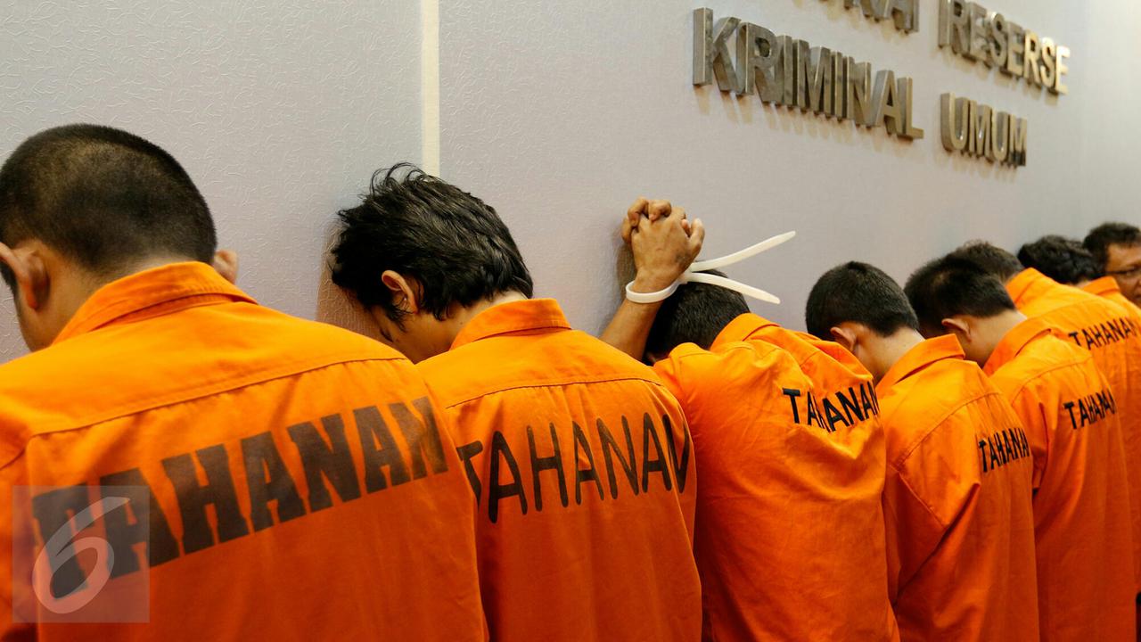 20151115-Senjata Api Ilegal-Jakarta-Yoppy Renato