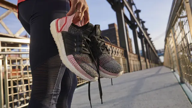 adidas Ultraboost 19