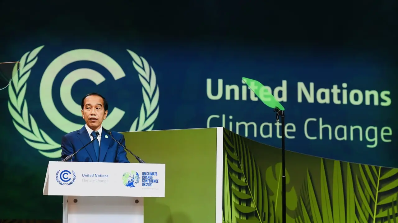 Jokowi di acara World Leaders Summit on Forest and Land Use menyatakan akan membangun Indonesia menjadi pusat mangrove dunia