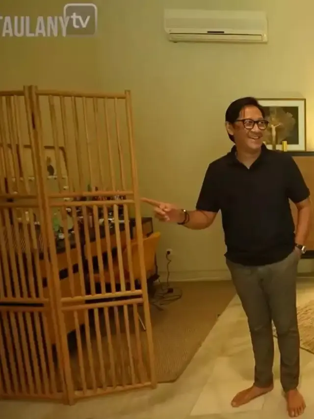 Tinggal di Kontrakan Satu Lantai, Ini Potret Kamar Tidur Sophia Latjuba yang Estetik dengan Lampu Temaram