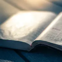 Kemampuan menghafal juga akan berkurang semakin bertambahnya usia (Foto: Unsplash.com/Timothy Eberly)