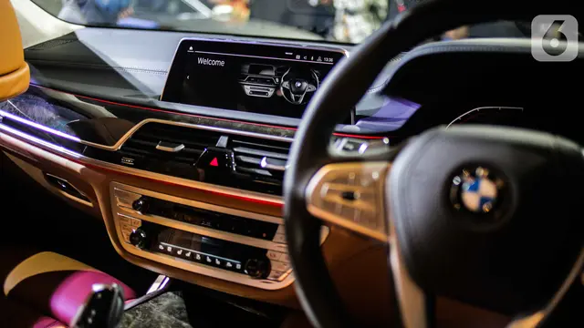 Mewah, Begini Penampakan BMW Seri 7 Long Wheelbase Terbaru
