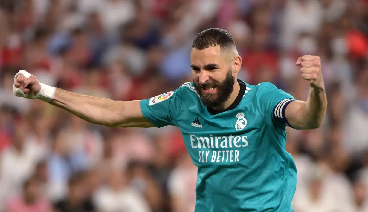 Benzema membuat 7 tembakan, hanya satu yang jadi gol. Dia juga membuat 52 sentuhan, 80% umpan sukses, dan 3 dribel sukses. (AFP/Cristina Quicler)