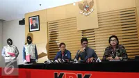 KPK memberikan keterangan pers terkait penetapan I Putu Sudiartana sebagai tersangka kasus suap proyek pembangunan  jalan di Sumatera Barat, Jakarta, Rabu (29/6). (Liputan6.com/Helmi Afandi)