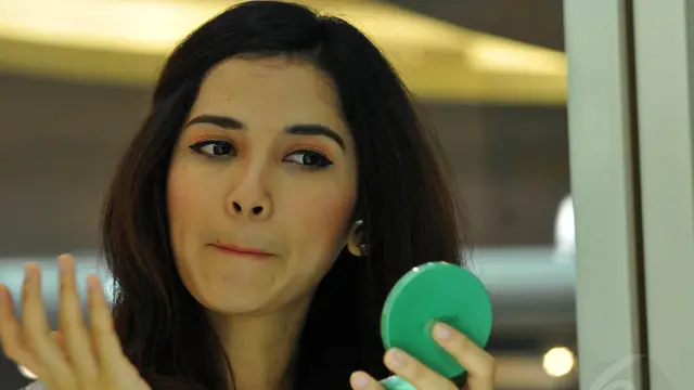 Pesona Kecantikan Dinda Kanya 