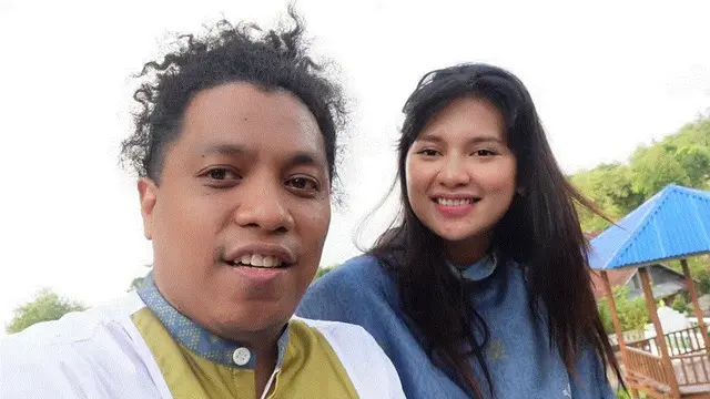 Arie Kriting dan Indah Permatasari umumkan kehamilan anak pertama