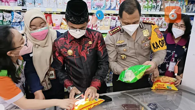 Sidak Produk Kedaluwarsa