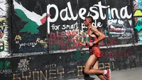 Atlet Palestina tersandung masalah jelang Olimpiade 2016 setelah seragam merema disita Bea dan Cukai Israel. (EPA/JIm Hollander)