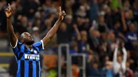Romelu Lukaku kembali bersinar di musim 2019-2020. Lukaku seperti terlahir kembali di Inter Milan setelah tampil melempem di Premier League bersama Manchester United.
(AP/Antonio Calanni)