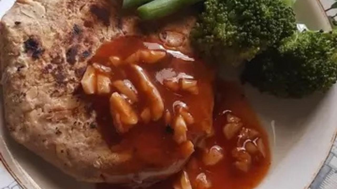 Resep steak tempe yang cocok jadi menu diet. (dok. Cookpad @alifah2408)