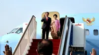 Presiden Jokowi dan Iriana tiba di India (foto: Biro Pers Presiden)