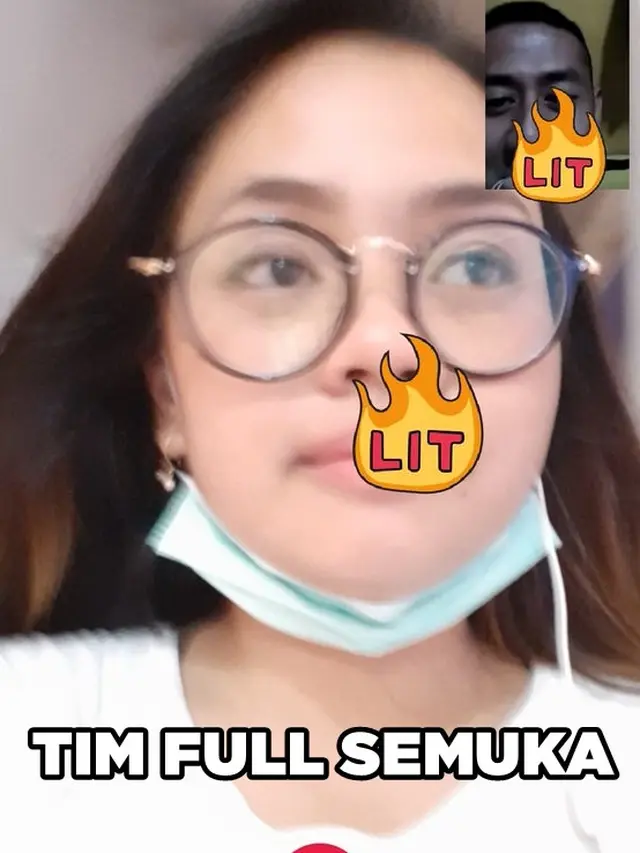 6 Tipe Cewek Pas Video Call ala Netizen Ini Benar Adanya