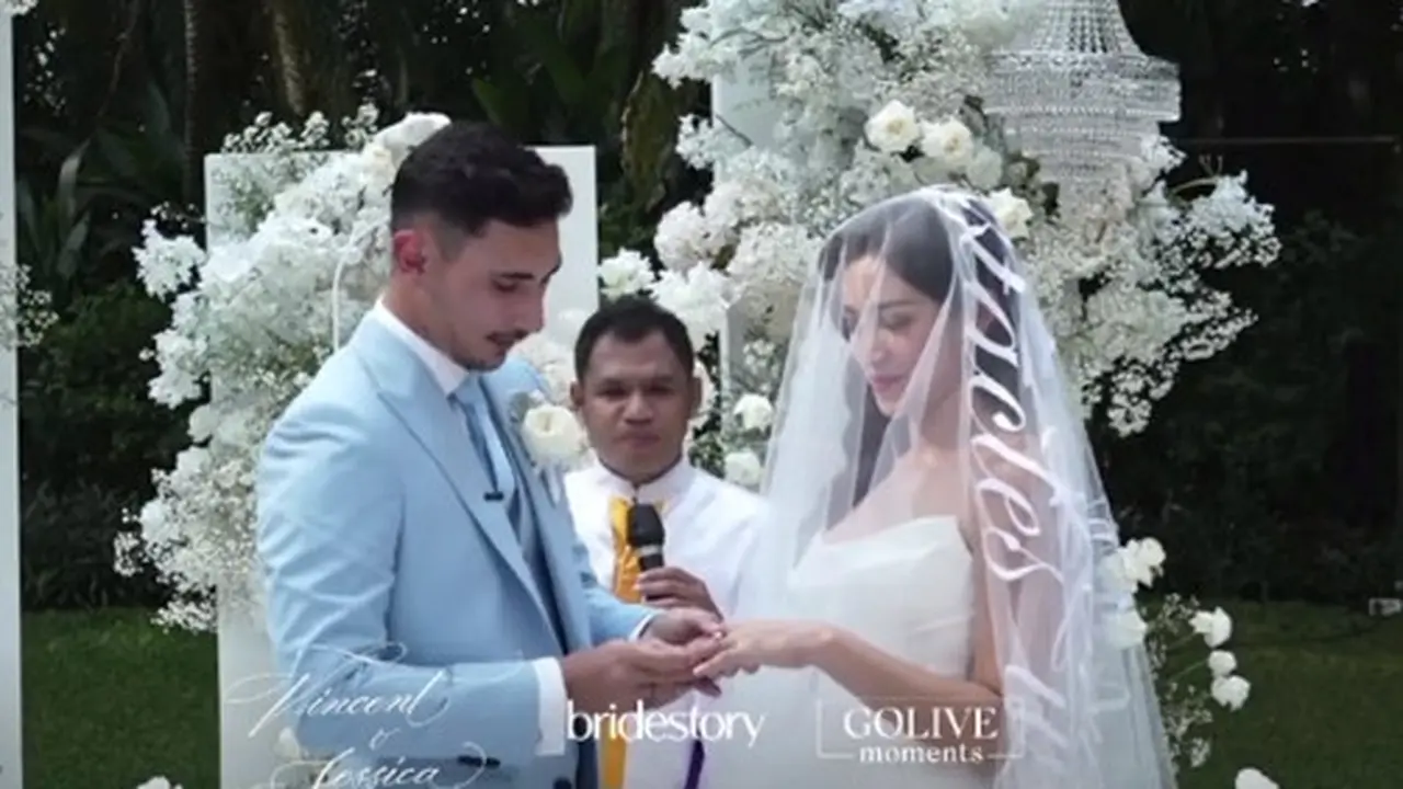 8 Potret Pernikahan Jessica Iskandar dan Vincent Verhaag, Berlangsung Khidmat