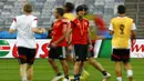 Jelang berlaga kontra Brasil di semifinal Piala Dunia 2014, Timnas Jerman menggelar latihan ringan di Stadion Mineirao, Belo Horizonte (7/7/2014). (REUTERS/Kai Pfaffenbach)