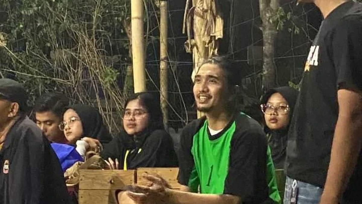 7 Potret Duta Sheila On 7 Aktif Kegiatan Kampung, Ikut Ronda Juga Lomba ...