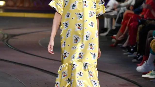 [Bintang] Mickey Minnie Mouse