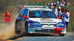 Atraksi pembalap François Delecour di 1998 Rally Catalunya dengan Peugeot 306 Maxi. (Source: Instagram/@rallyes90)