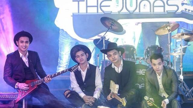 6 Potret Transformasi Anggota The Junas, Kini Jadi Hot Daddy