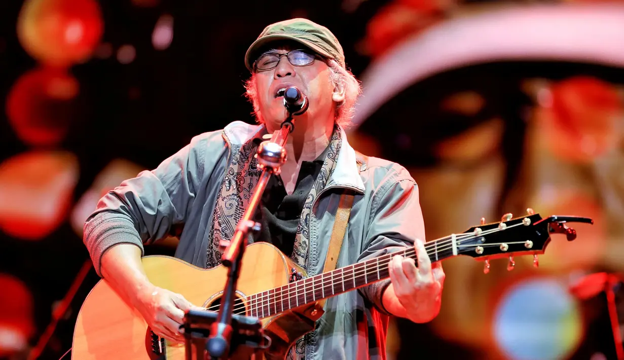 <p>Beberapa lagu telah disiapkan untuk album yang akan diberi nama istri tercintanya tersebut. Namun, semakin hari, semakin banyak ide yang muncul hingga akhirnya molor dari target yang telah ditentukan pada tahun ini. (Adrian Putra/Bintang.com)</p>