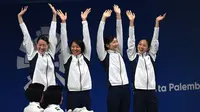 Tim renang putri Jepang cetak rekor dan rebut emas Asian Games 2018 pada nomor gaya ganti estafet  (ANTARA FOTO/INASGOC/Irwin Fedriansyah)
