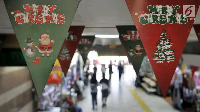 Ornamen Natal Hiasi TPO Kota Tua