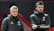 Setelah resmi memecat Solskjaer, Setan Merah langsung menunjuk mantan gelandang MU sekaligus asisten pelatih Solskjaer, Michael Carrick, sebagai pelatih sementara. (AFP/Peter Powell)