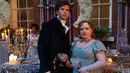 Di serial Bridgerton Season 3 sendiri banyak netizen yang dibuat penasaran akan kisah asmara Penelope dengan Colin. Bahkan, melalui Instagram Bridgerton, serial dari Netflix ini telah membagikan beberapa cuplikan first look yang langsung mencuri perhatian. (Liputan6.com/IG/@bridgertonnetflix)