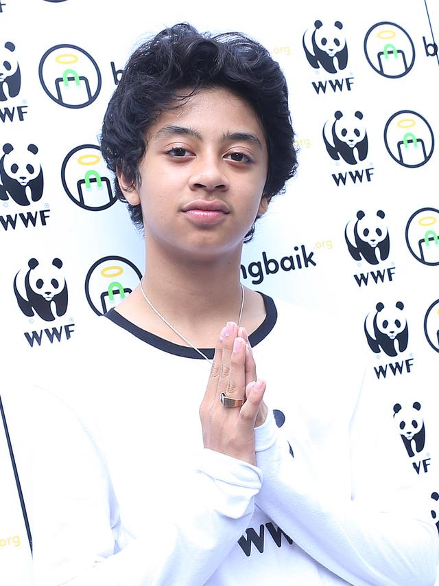Bastian Steel Pede Bawakan Lagu Ciptaan Sendiri Showbiz Liputan6 Com
