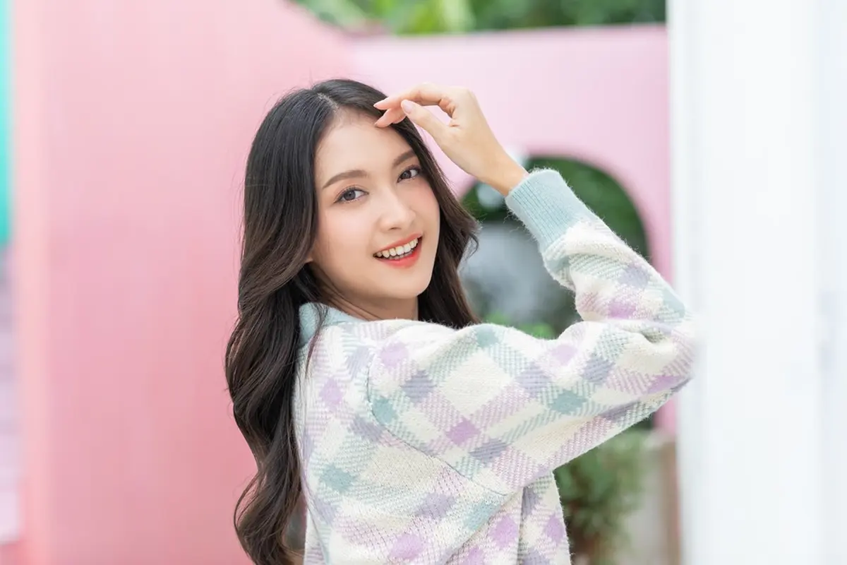 Bikin Wajah Auto Cerah Glowing, Intip Rekomendasi Face Cream yang Cocok untuk Perempuan Indonesia
